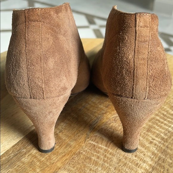 Repetto Suede Booties 37 runs small—More like a 36 - Picture 4 of 8